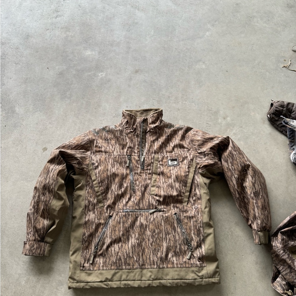 Banded waterproof jacket